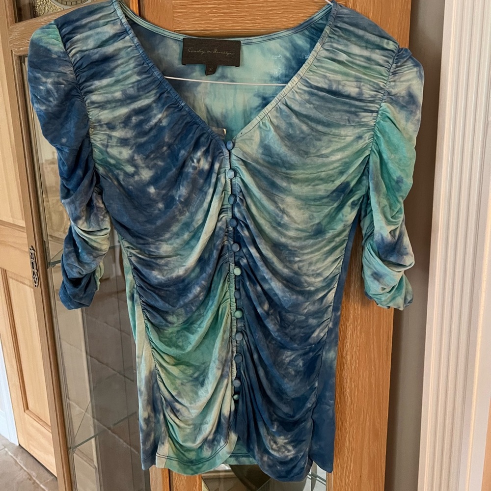 Multiple blue colored xs top brand new